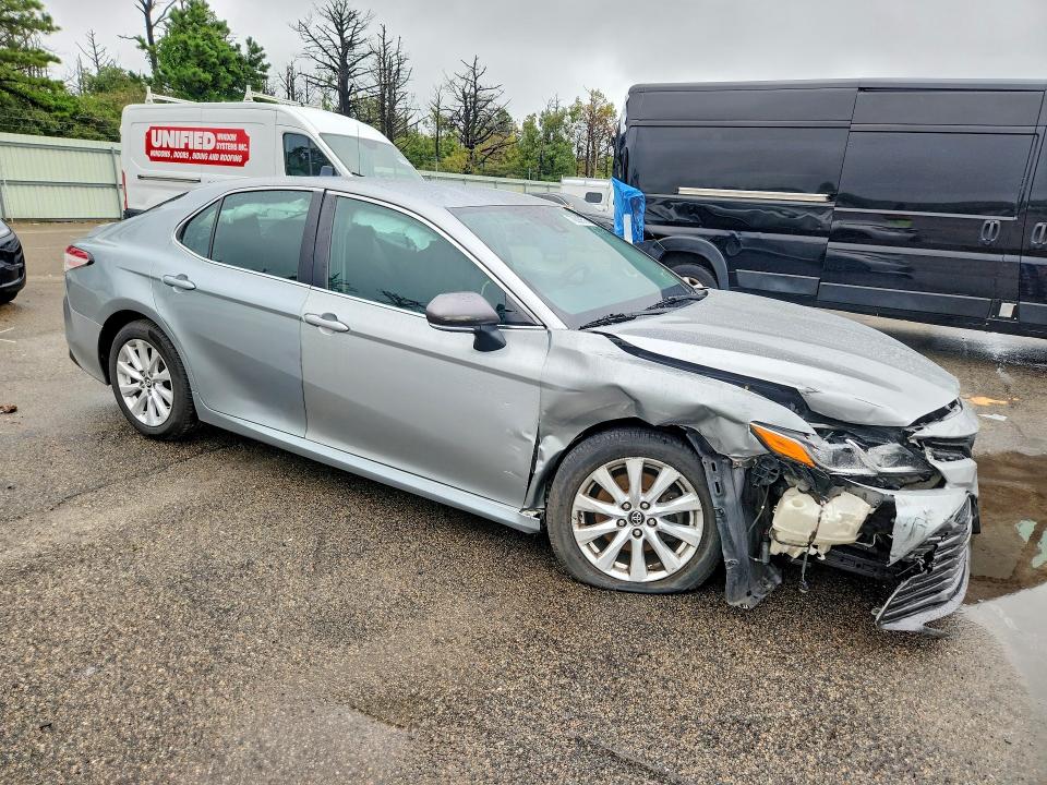 Продаж на аукціоні авто 2018 Toyota Camry, vin: 4T1B11HK0JU541783, номер лоту: 70623676