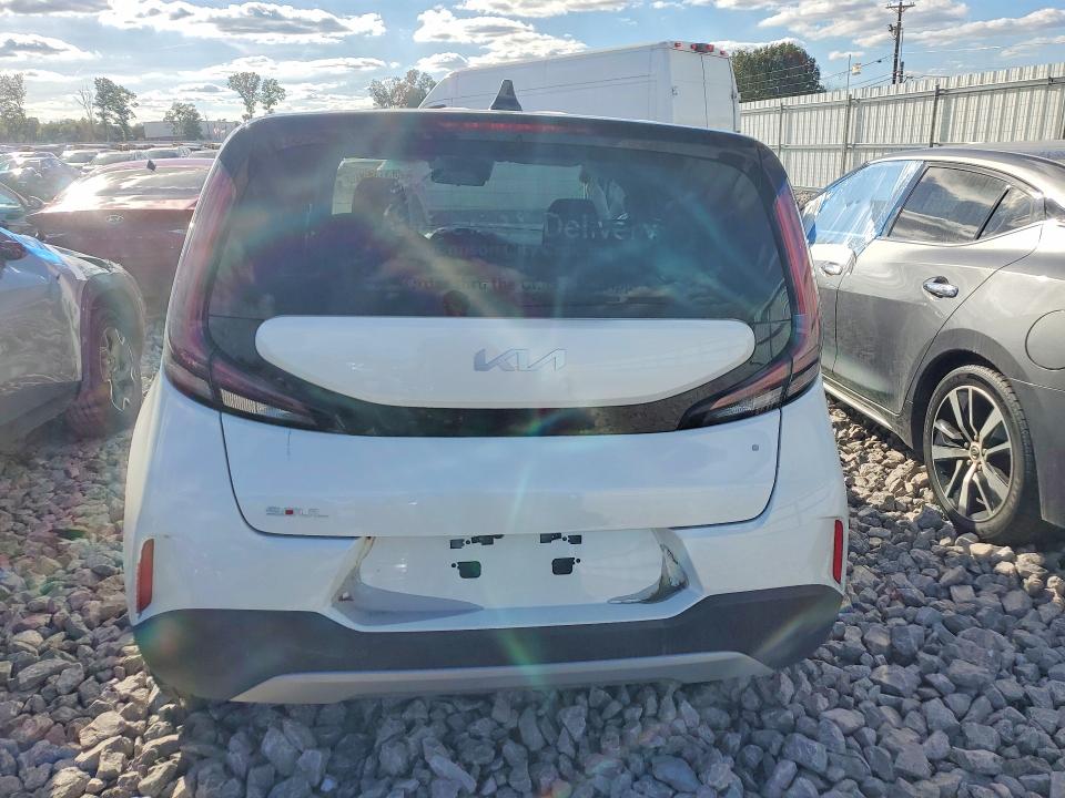 Продажа на аукционе авто 2023 Kia Soul, vin: KNDJ23AU9P7874625, номер лота: 68785076