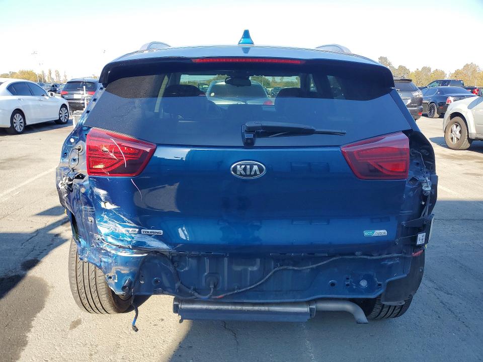 2020 Kia Niro მანქანა იყიდება აუქციონზე, vin: KNDCC3LC2L5394653, აუქციონის ნომერი: 69952876
