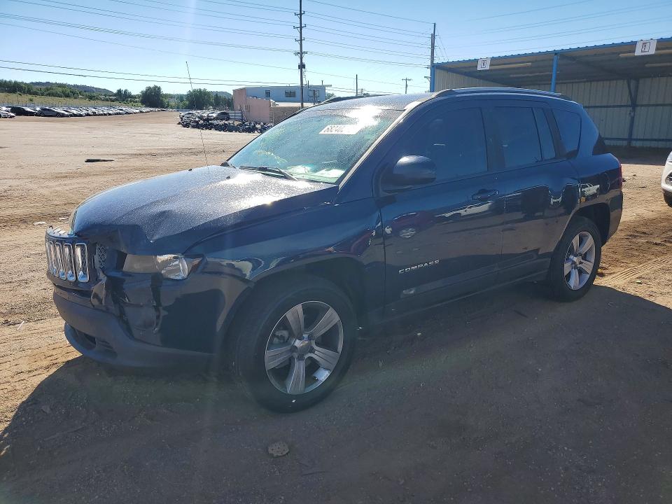 68240276 :رقم المزاد ، 1C4NJDEB3HD104717 vin ، 2017 Jeep Compass مزاد بيع