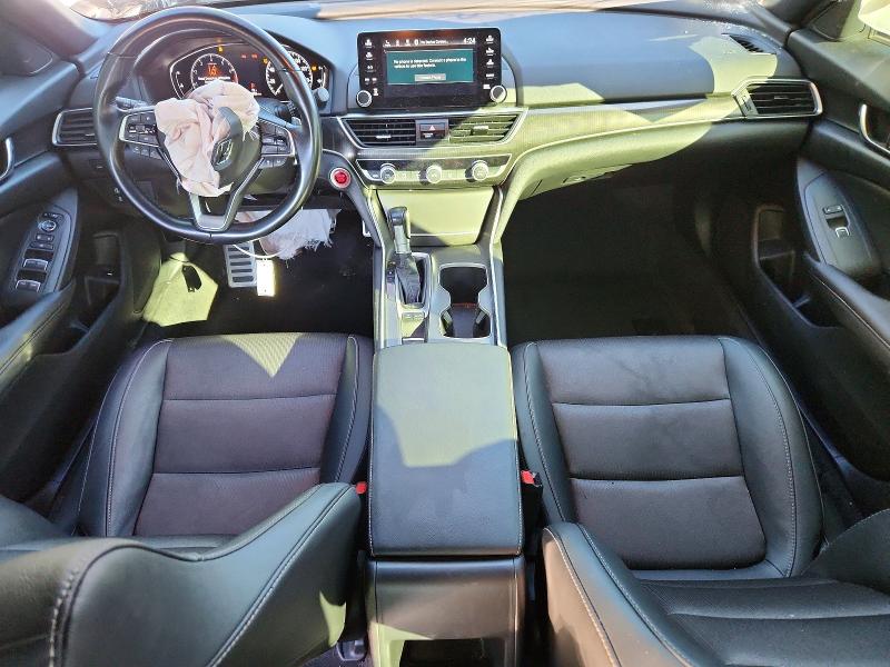 85611305 :رقم المزاد ، 1HGCV1F32LA158202 vin ، 2020 Honda Accord مزاد بيع
