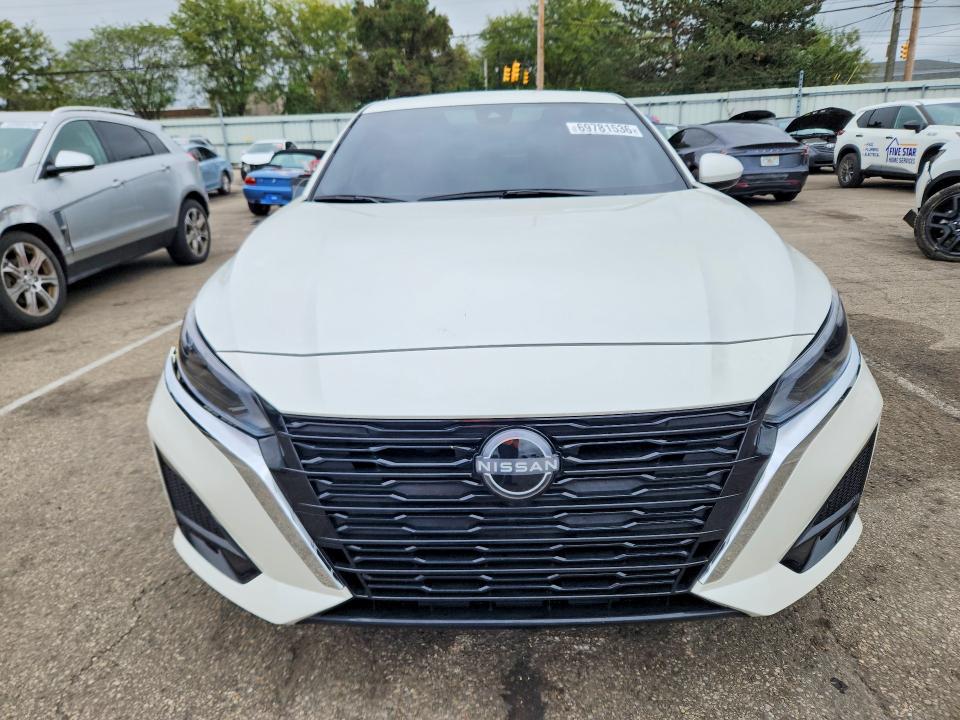 Продаж на аукціоні авто 2025 Nissan Altima, vin: 1N4BL4DV1SN410993, номер лоту: 69781536