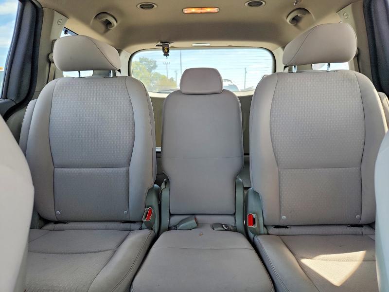 2016 Kia Sedona მანქანა იყიდება აუქციონზე, vin: KNDMB5C17G6172465, აუქციონის ნომერი: 70167636