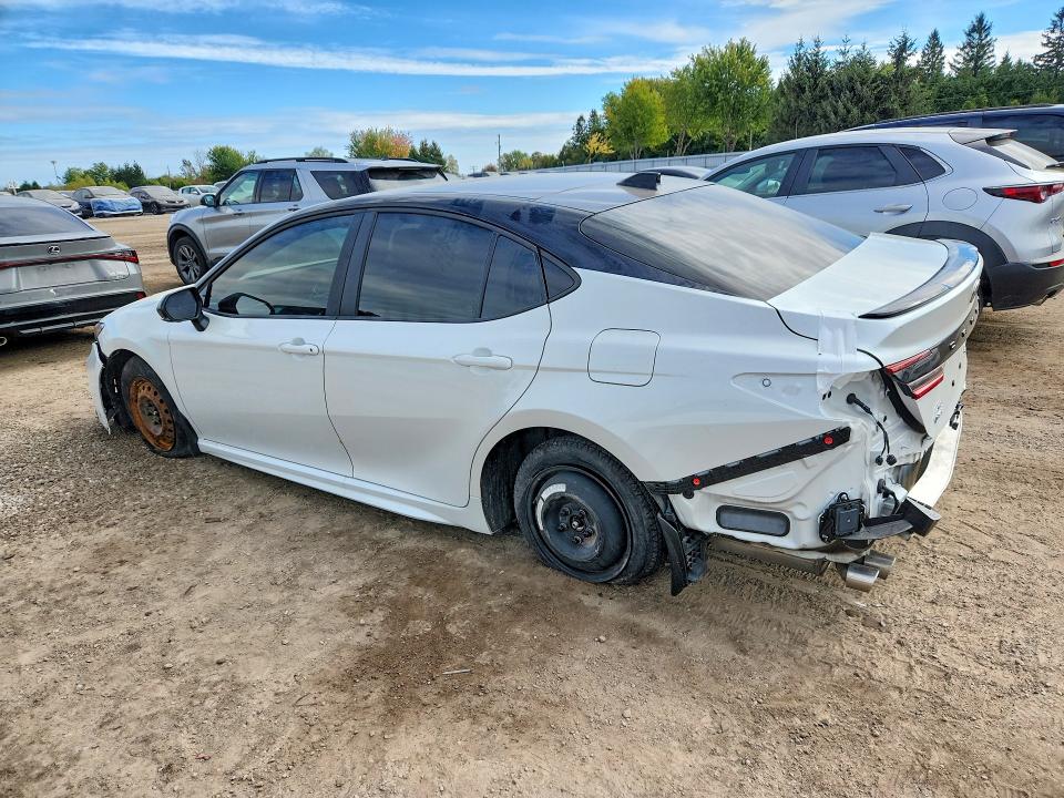 Продажа на аукционе авто 2026 Toyota Camry, vin: 4T1DBADK1TU060570, номер лота: 68946576