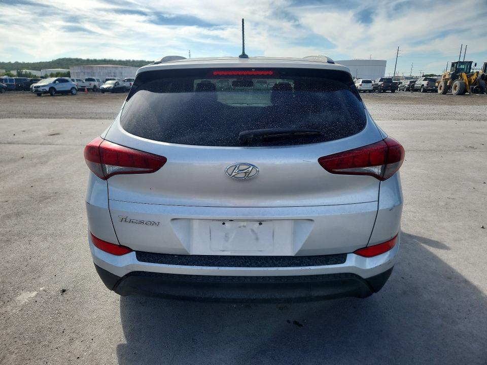 2016 Hyundai Tucson მანქანა იყიდება აუქციონზე, vin: KM8J33A42GU224271, აუქციონის ნომერი: 70416626