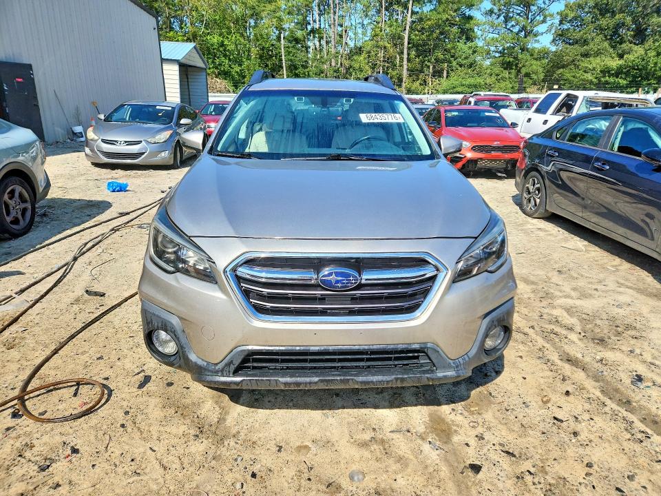 68435776 :رقم المزاد ، 4S4BSAFC7J3297046 vin ، 2018 Subaru Outback مزاد بيع