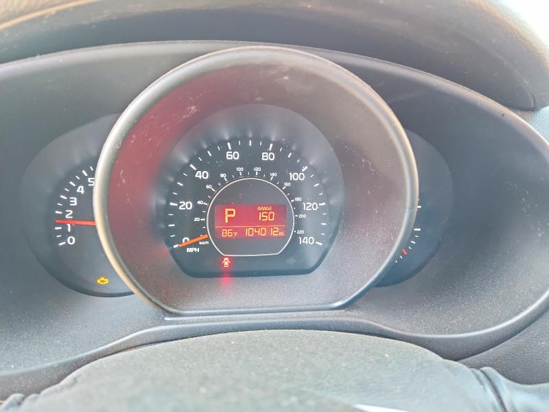 67662456 :رقم المزاد ، KNDJN2A23H7882575 vin ، 2017 Kia Soul مزاد بيع