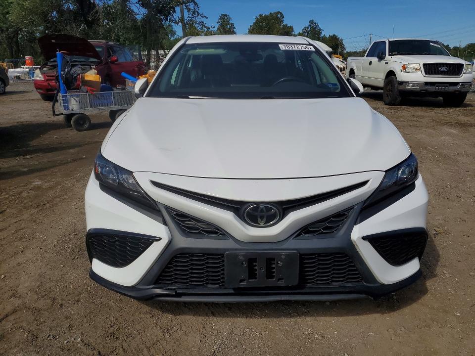 2023 Toyota Camry მანქანა იყიდება აუქციონზე, vin: 4T1G11AK6PU749627, აუქციონის ნომერი: 70372756