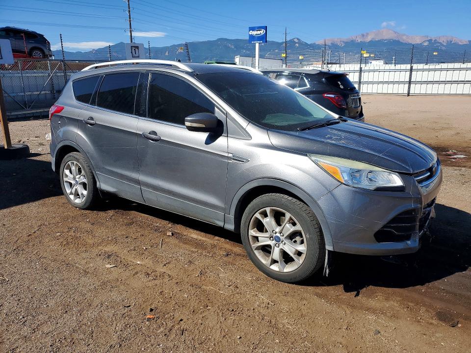 67477136 :رقم المزاد ، 1FMCU9J91EUE26326 vin ، 2014 Ford Escape مزاد بيع