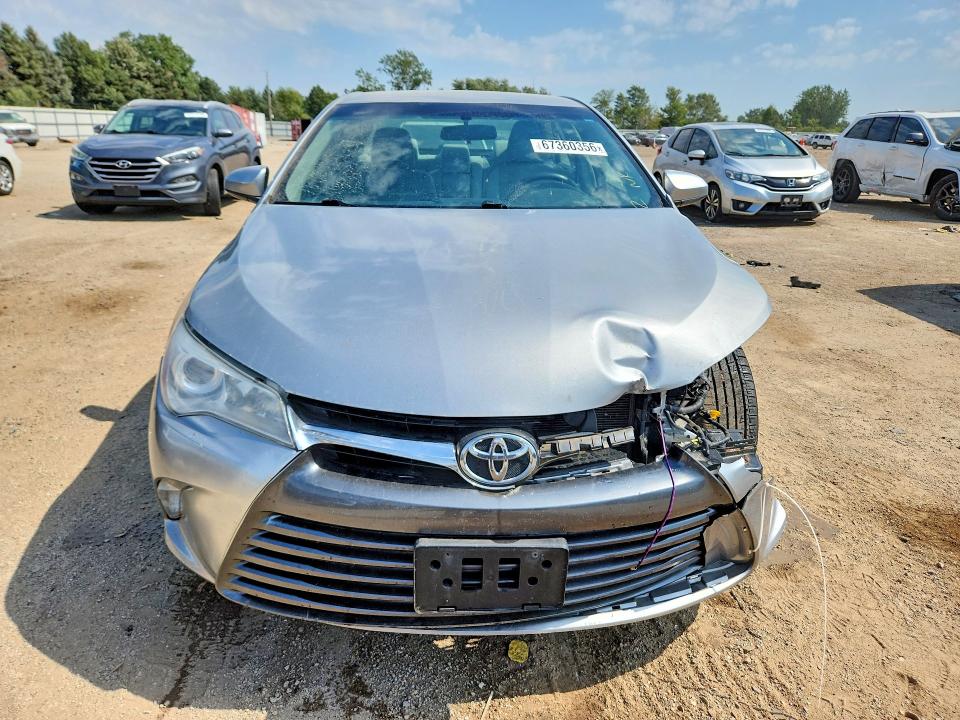 67360356 :رقم المزاد ، 4T4BF1FK9FR492231 vin ، 2015 Toyota Camry مزاد بيع