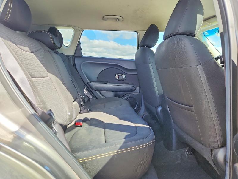 70464346 :رقم المزاد ، KNDJP3A54F7212427 vin ، 2015 Kia Soul مزاد بيع