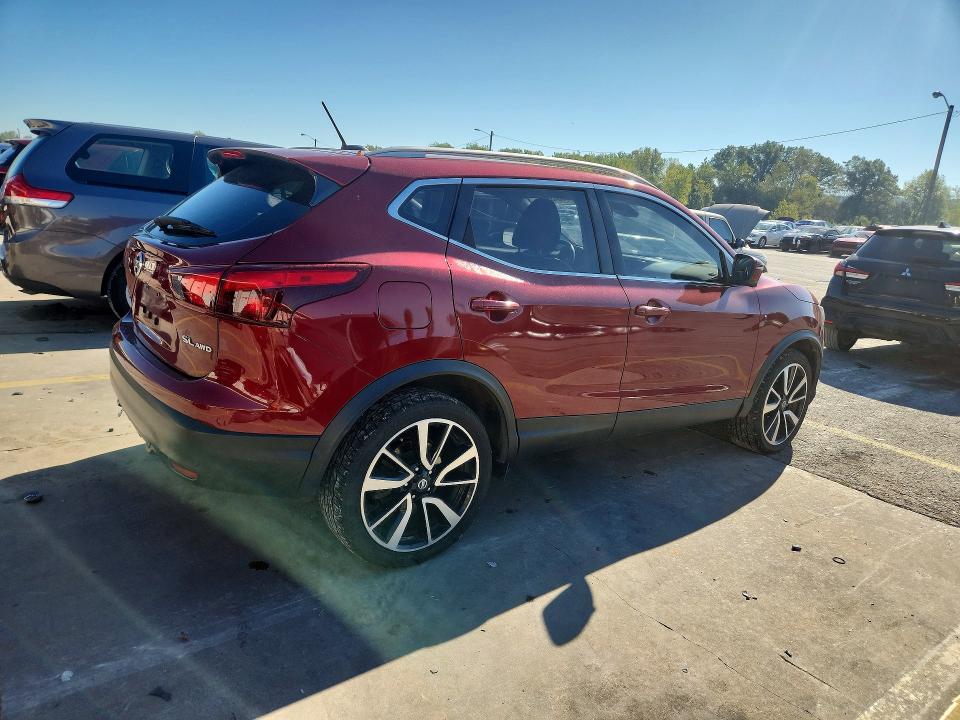 70483846 :رقم المزاد ، JN1BJ1CR1KW313373 vin ، 2019 Nissan Rogue Sport مزاد بيع