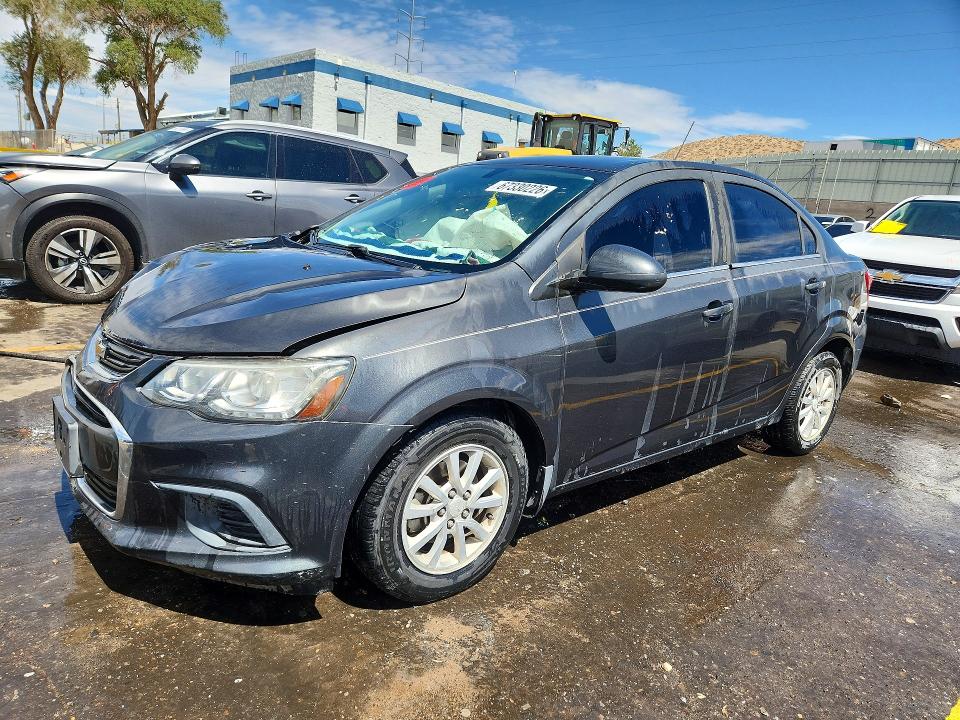 67330226 :رقم المزاد ، 1G1JD5SH1H4133128 vin ، 2017 Chevrolet Sonic مزاد بيع