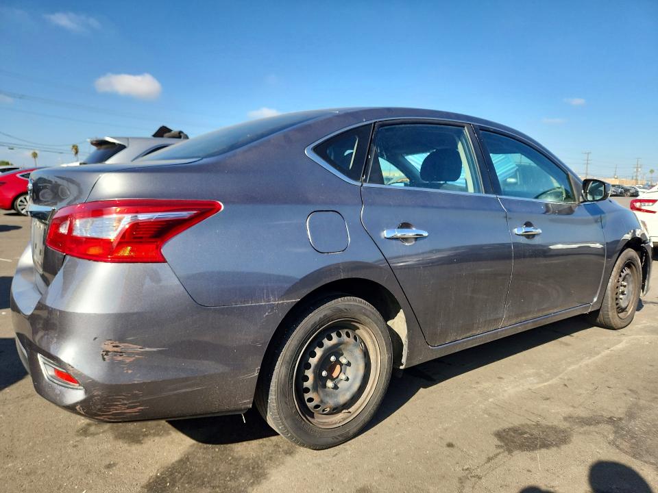 Продаж на аукціоні авто 2018 Nissan Sentra, vin: 3N1AB7AP4JY300198, номер лоту: 69613256