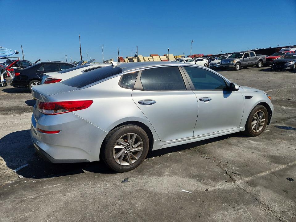 2020 Kia Optima მანქანა იყიდება აუქციონზე, vin: 5XXGT4L34LG390865, აუქციონის ნომერი: 66964646