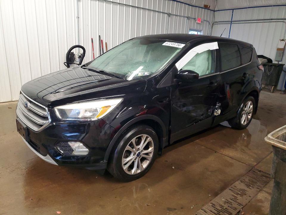 2017 Ford Escape მანქანა იყიდება აუქციონზე, vin: 1FMCU9GD6HUA11261, აუქციონის ნომერი: 67249756