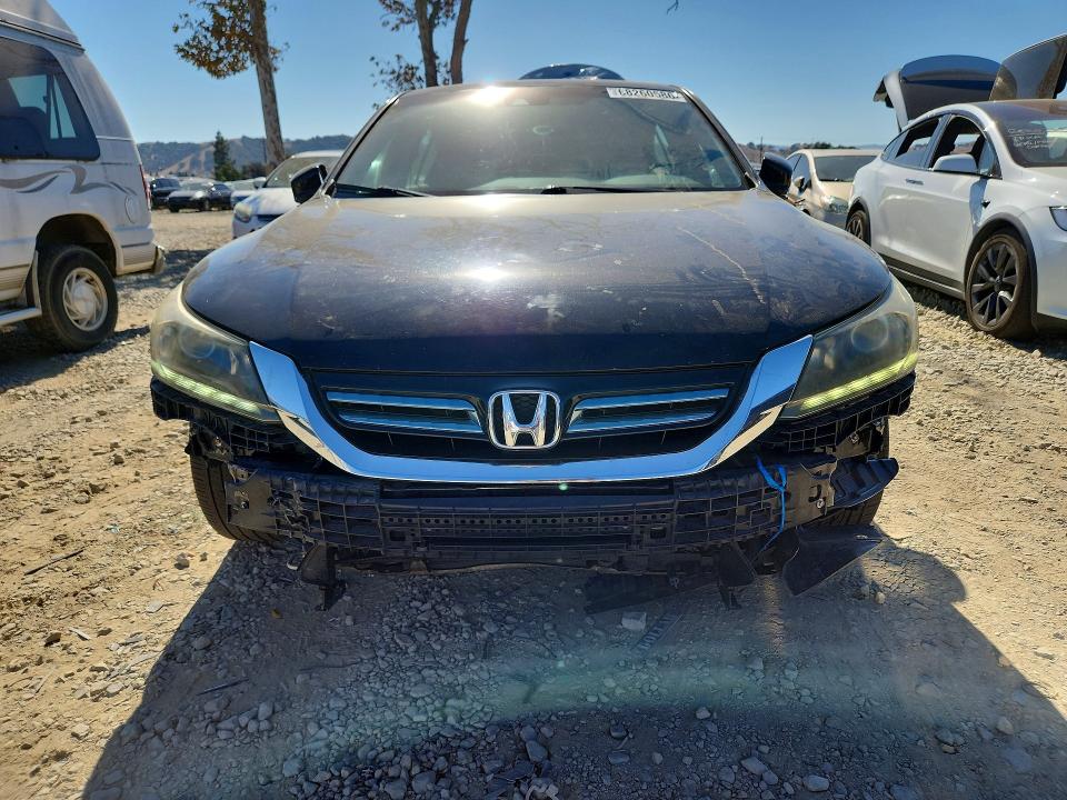 68260586 :رقم المزاد ، 1HGCR6F53FA012320 vin ، 2015 Honda Accord مزاد بيع