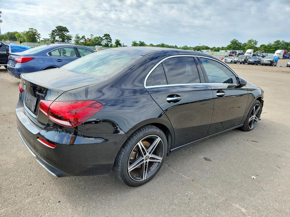 2019 Mercedes-benz A მანქანა იყიდება აუქციონზე, vin: WDD3G4FB7KW034872, აუქციონის ნომერი: 67076426