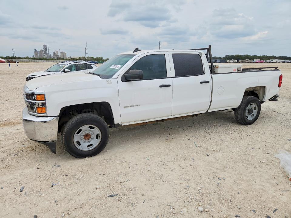 71303916 :رقم المزاد ، 1GC1CUEG0FF541564 vin ، 2015 Chevrolet Silverado مزاد بيع