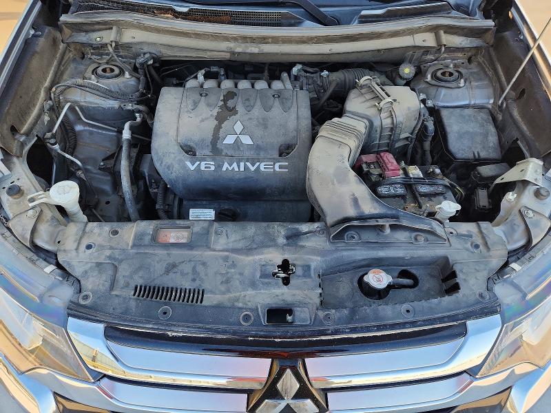 67545676 :رقم المزاد ، JA4JZ4AX1JZ010296 vin ، 2018 Mitsubishi Outlander مزاد بيع