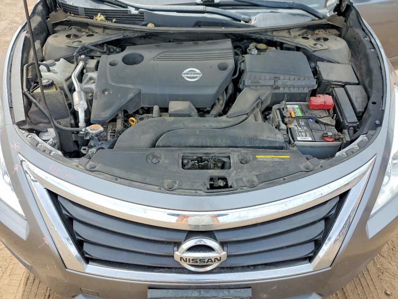 2015 Nissan Altima მანქანა იყიდება აუქციონზე, vin: 1N4AL3AP2FC124566, აუქციონის ნომერი: 67881806