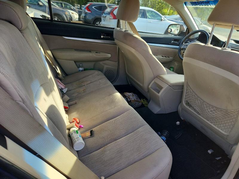 2014 Subaru Outback მანქანა იყიდება აუქციონზე, vin: 4S4BRBCC2E3233198, აუქციონის ნომერი: 70259406