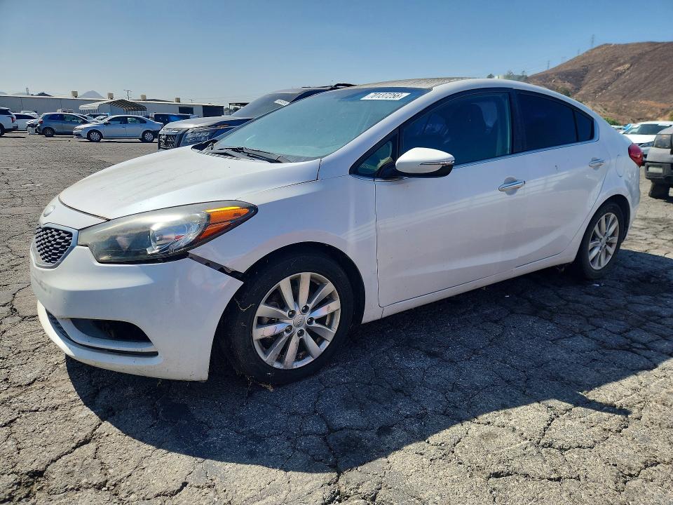 70137256 :رقم المزاد ، KNAFX4A87E5053044 vin ، 2014 Kia Forte مزاد بيع