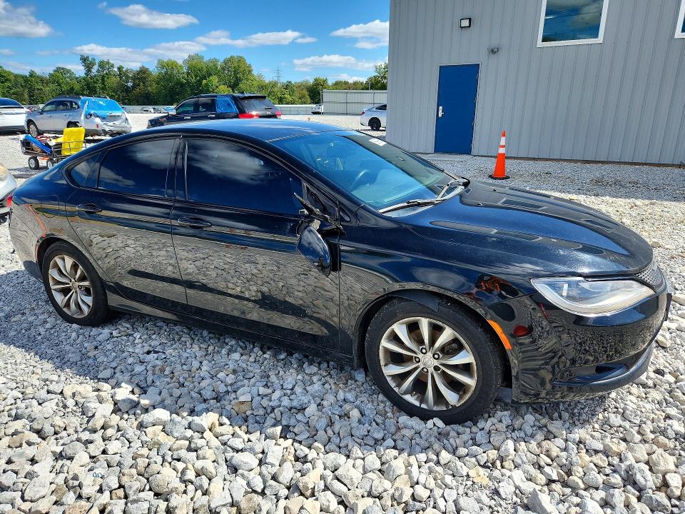 68999266 :رقم المزاد ، 1C3CCCBB2FN757132 vin ، 2015 Chrysler 200 مزاد بيع