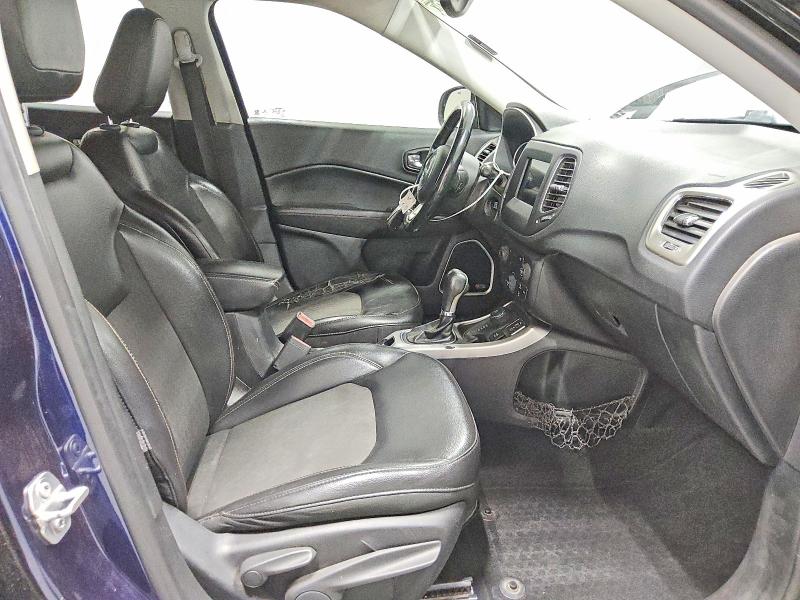 67381786 :رقم المزاد ، 3C4NJDBB3JT192222 vin ، 2018 Jeep Compass مزاد بيع