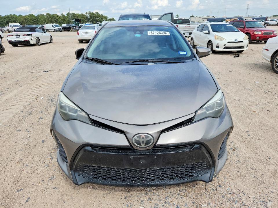 67128396 :رقم المزاد ، 5YFBURHE7HP579748 vin ، 2017 Toyota Corolla مزاد بيع