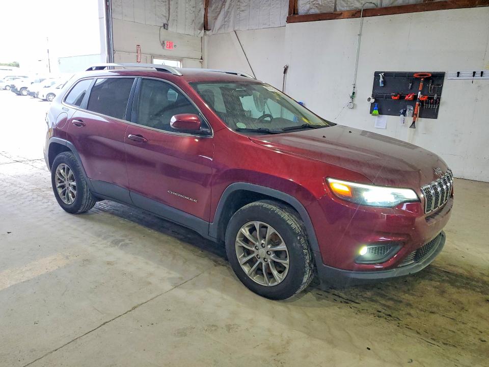 Продаж на аукціоні авто 2019 Jeep Cherokee, vin: 1C4PJMLB7KD103749, номер лоту: 69745136