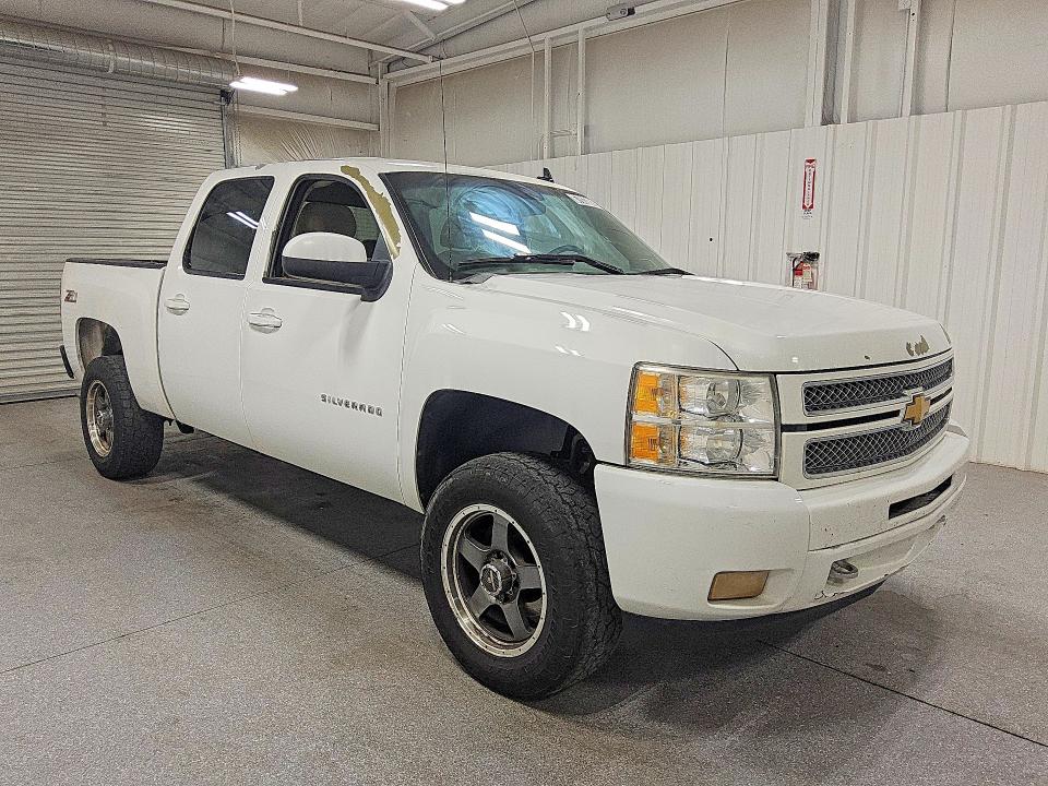 2013 Chevrolet Silverado მანქანა იყიდება აუქციონზე, vin: 3GCPKSE71DG272469, აუქციონის ნომერი: 67033626