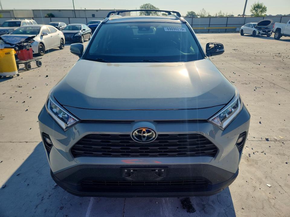 2020 Toyota Rav4 მანქანა იყიდება აუქციონზე, vin: 2T3W1RFV9LW074824, აუქციონის ნომერი: 69090216