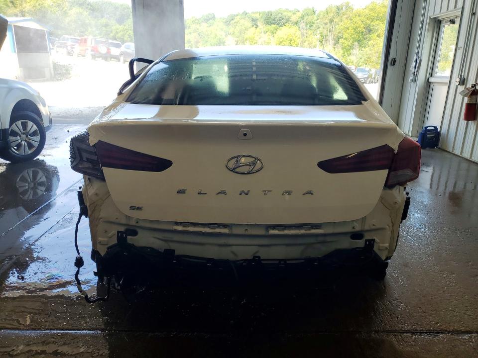67070326 :رقم المزاد ، 5NPD74LF4KH469988 vin ، 2019 Hyundai Elantra مزاد بيع