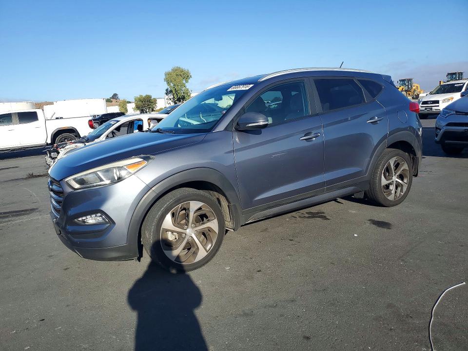 Продаж на аукціоні авто 2016 Hyundai Tucson, vin: KM8J33A21GU194632, номер лоту: 66667916