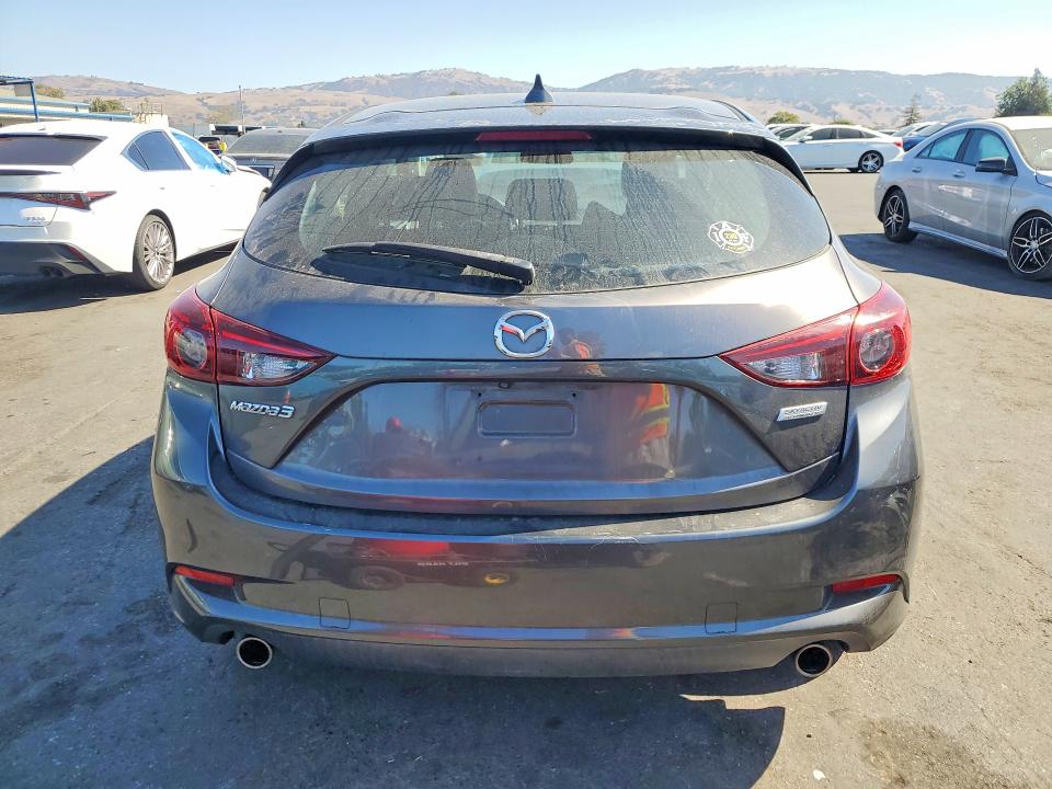 2018 Mazda 3 მანქანა იყიდება აუქციონზე, vin: 3MZBN1L30JM249383, აუქციონის ნომერი: 69525556