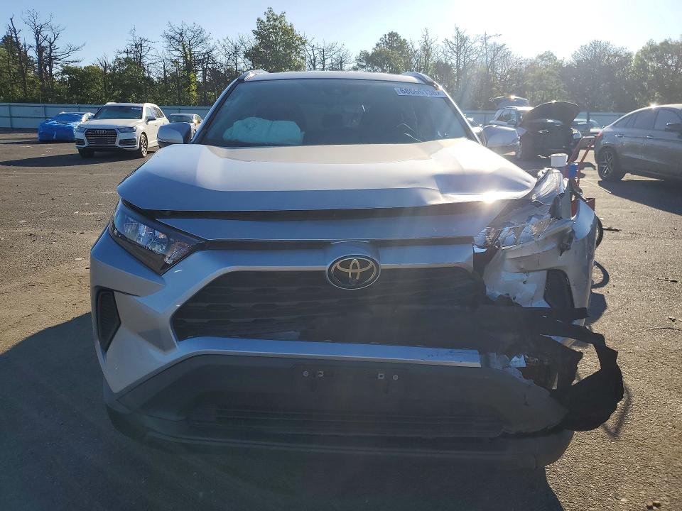 Продажа на аукционе авто 2021 Toyota Rav4, vin: 2T3G1RFV9MC195389, номер лота: 68666136