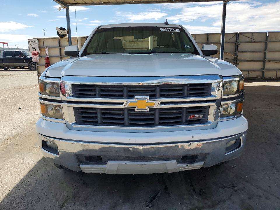68090336 :رقم المزاد ، 3GCUKREC3FG261498 vin ، 2015 Chevrolet Silverado مزاد بيع