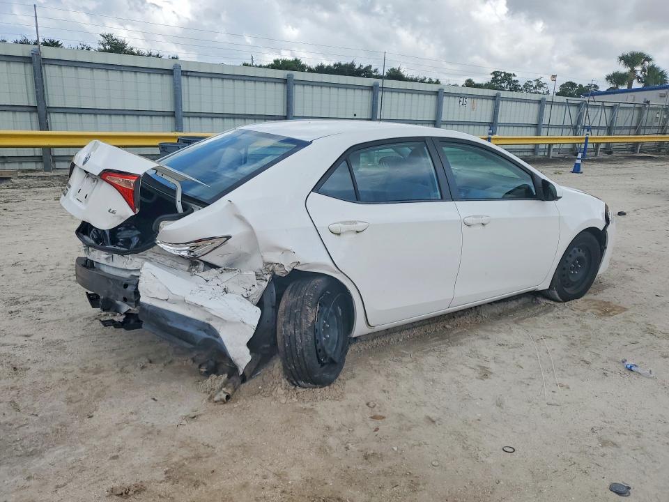69133116 :رقم المزاد ، 2T1BURHE8HC898690 vin ، 2017 Toyota Corolla مزاد بيع