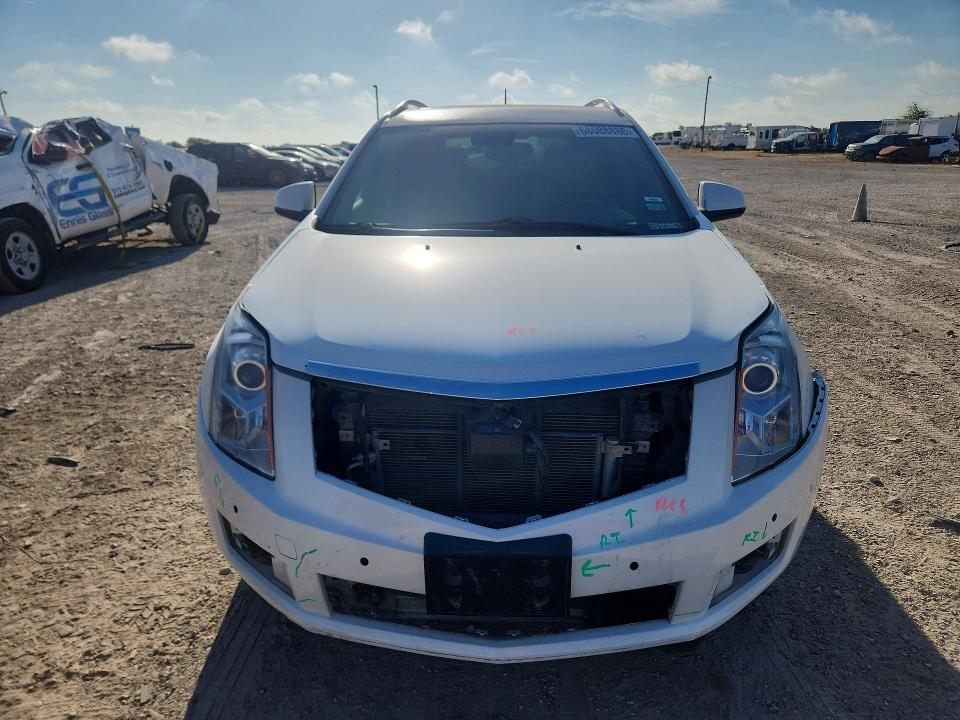 68088886 :رقم المزاد ، 3GYFNBE31FS568215 vin ، 2015 Cadillac Srx مزاد بيع