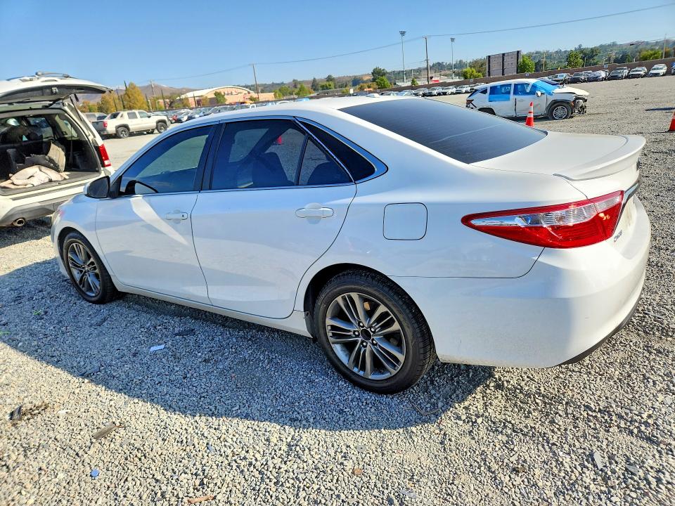 2017 Toyota Camry მანქანა იყიდება აუქციონზე, vin: 4T1BF1FK0HU359015, აუქციონის ნომერი: 69733306
