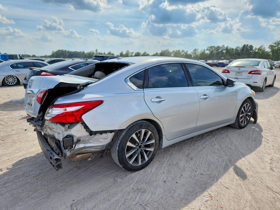 2016 Nissan Altima მანქანა იყიდება აუქციონზე, vin: 1N4AL3AP6GC121669, აუქციონის ნომერი: 69445826