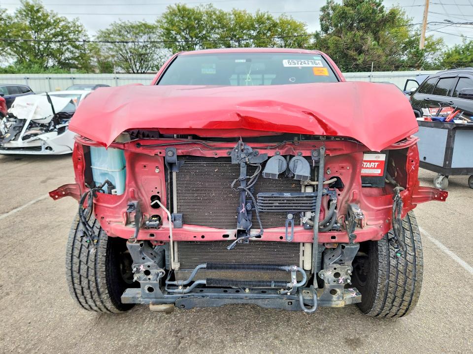 Продажа на аукционе авто 2016 Toyota Tacoma, vin: 5TFCZ5AN3GX009450, номер лота: 69724716