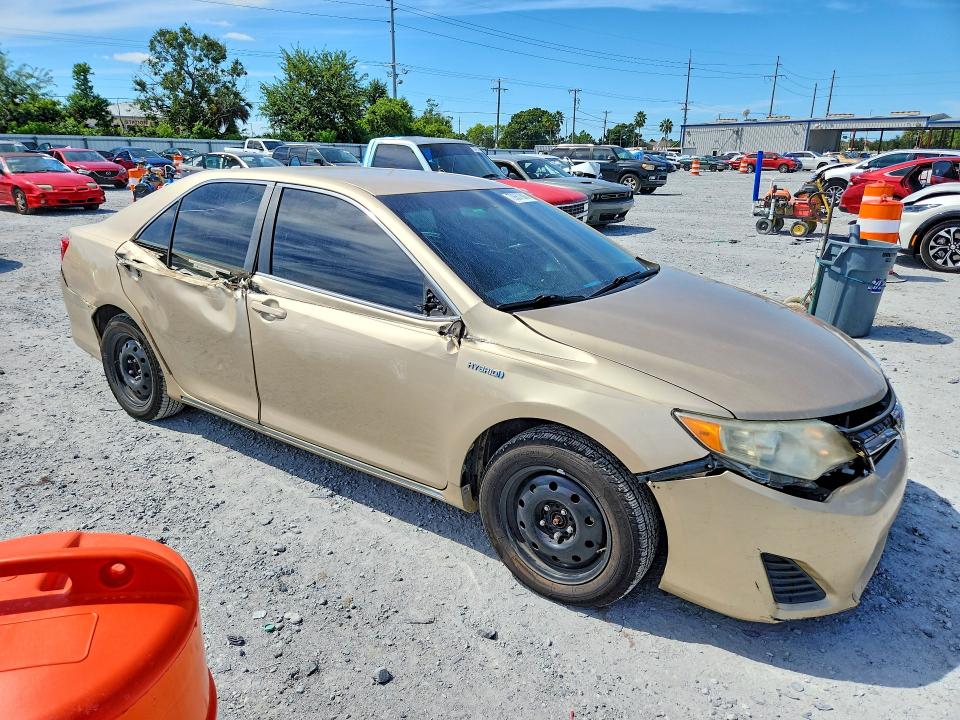 2012 Toyota Camry Hybrid მანქანა იყიდება აუქციონზე, vin: 4T1BD1FKXCU028327, აუქციონის ნომერი: 70657886