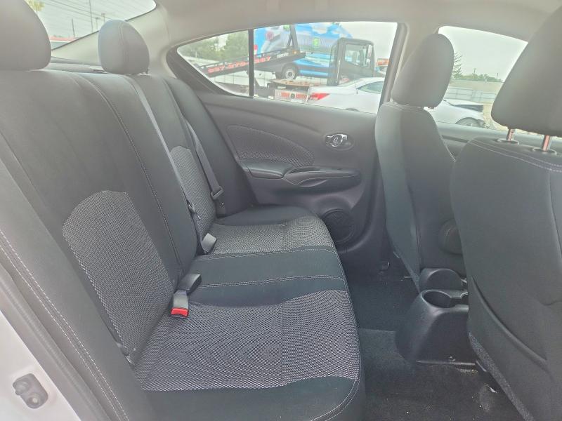 69861016 :رقم المزاد ، 3N1CN7AP9KL879347 vin ، 2019 Nissan Versa مزاد بيع
