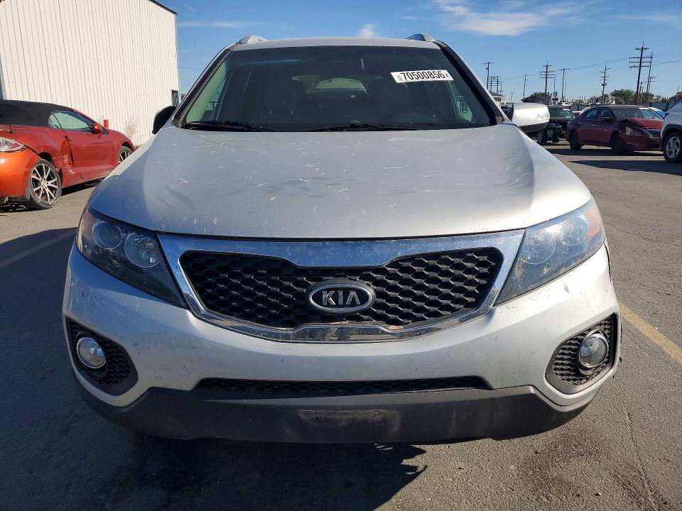 Продажа на аукционе авто 2011 Kia Sorento, vin: 5XYKTDA12BG178469, номер лота: 70500856