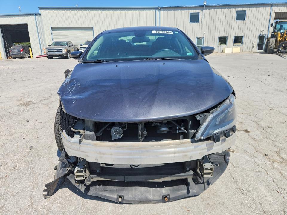 66752686 :رقم المزاد ، 1C3CCCAB8FN710141 vin ، 2015 Chrysler 200 مزاد بيع