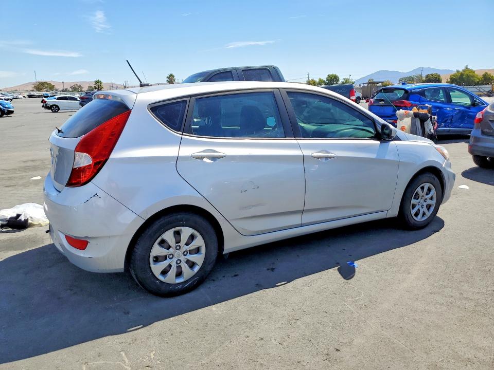 68226086 :رقم المزاد ، KMHCT5AE2HU342755 vin ، 2017 Hyundai Accent مزاد بيع