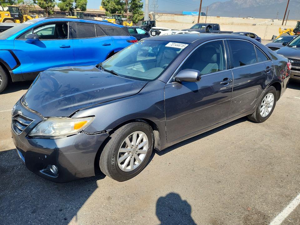 2011 Toyota Camry მანქანა იყიდება აუქციონზე, vin: 4T1BK3EK5BU128028, აუქციონის ნომერი: 70144416