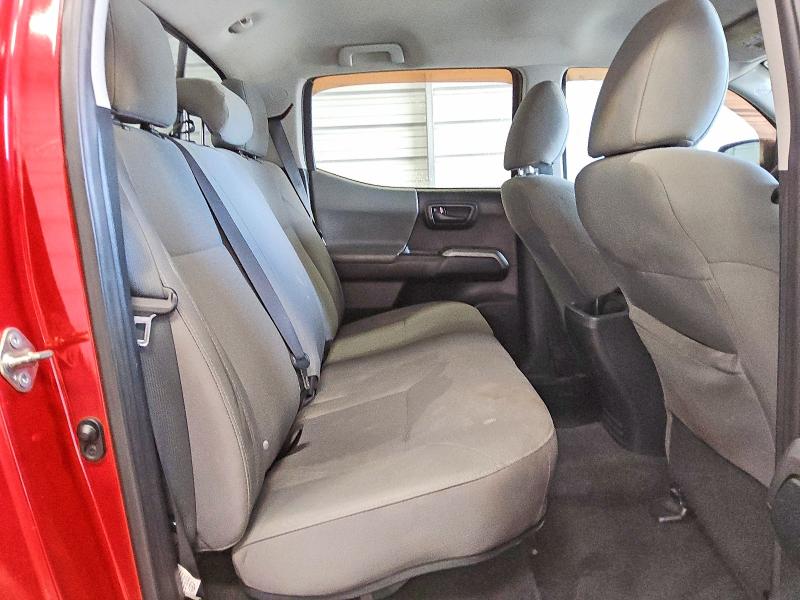 66474406 :رقم المزاد ، 5TFAZ5CN7HX032400 vin ، 2017 Toyota Tacoma مزاد بيع